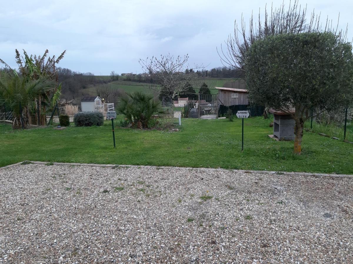 Gite Les Deux Meules Sainte-Colombe  Zewnętrze zdjęcie