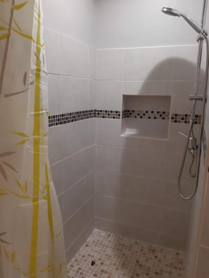 Gite Les Deux Meules Sainte-Colombe  Zewnętrze zdjęcie