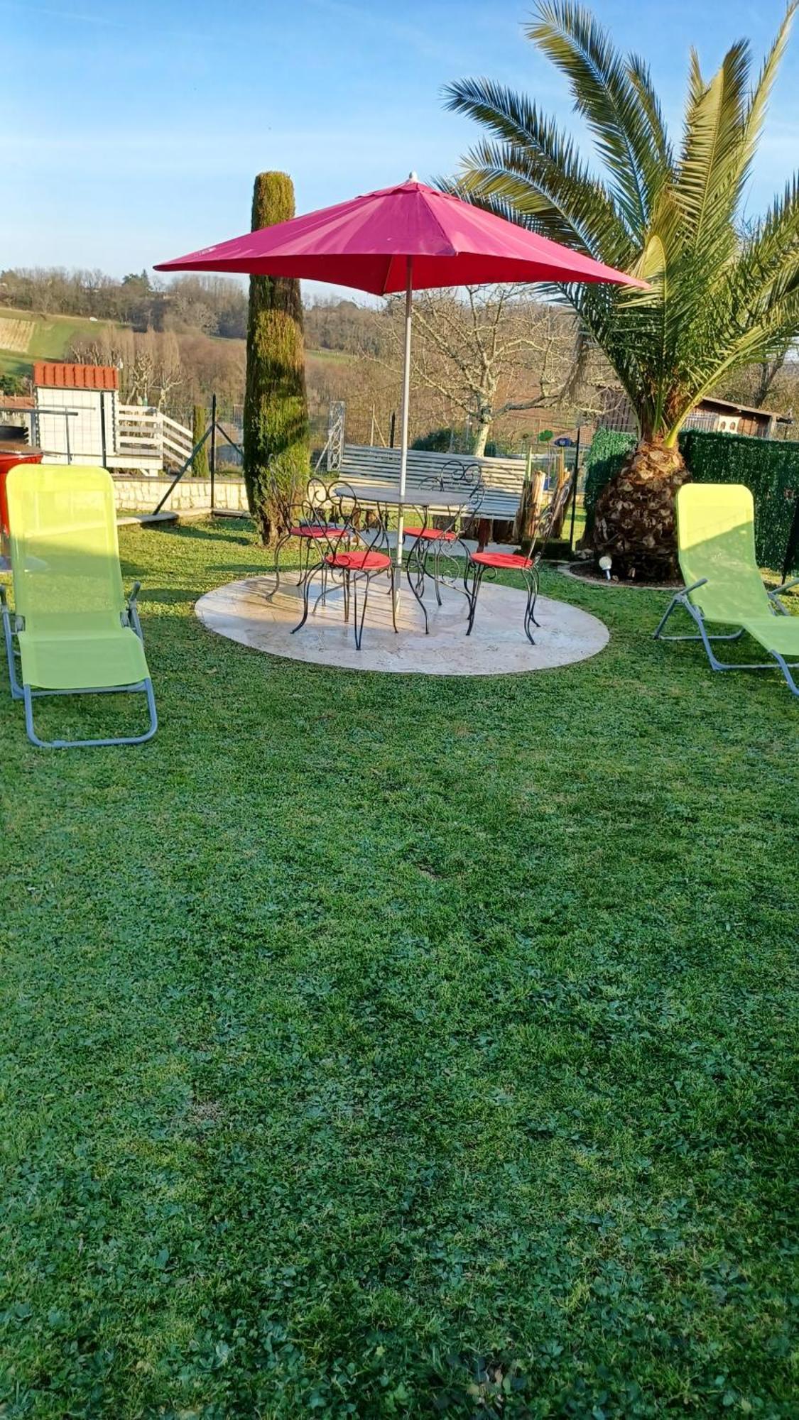 Gite Les Deux Meules Sainte-Colombe  Zewnętrze zdjęcie