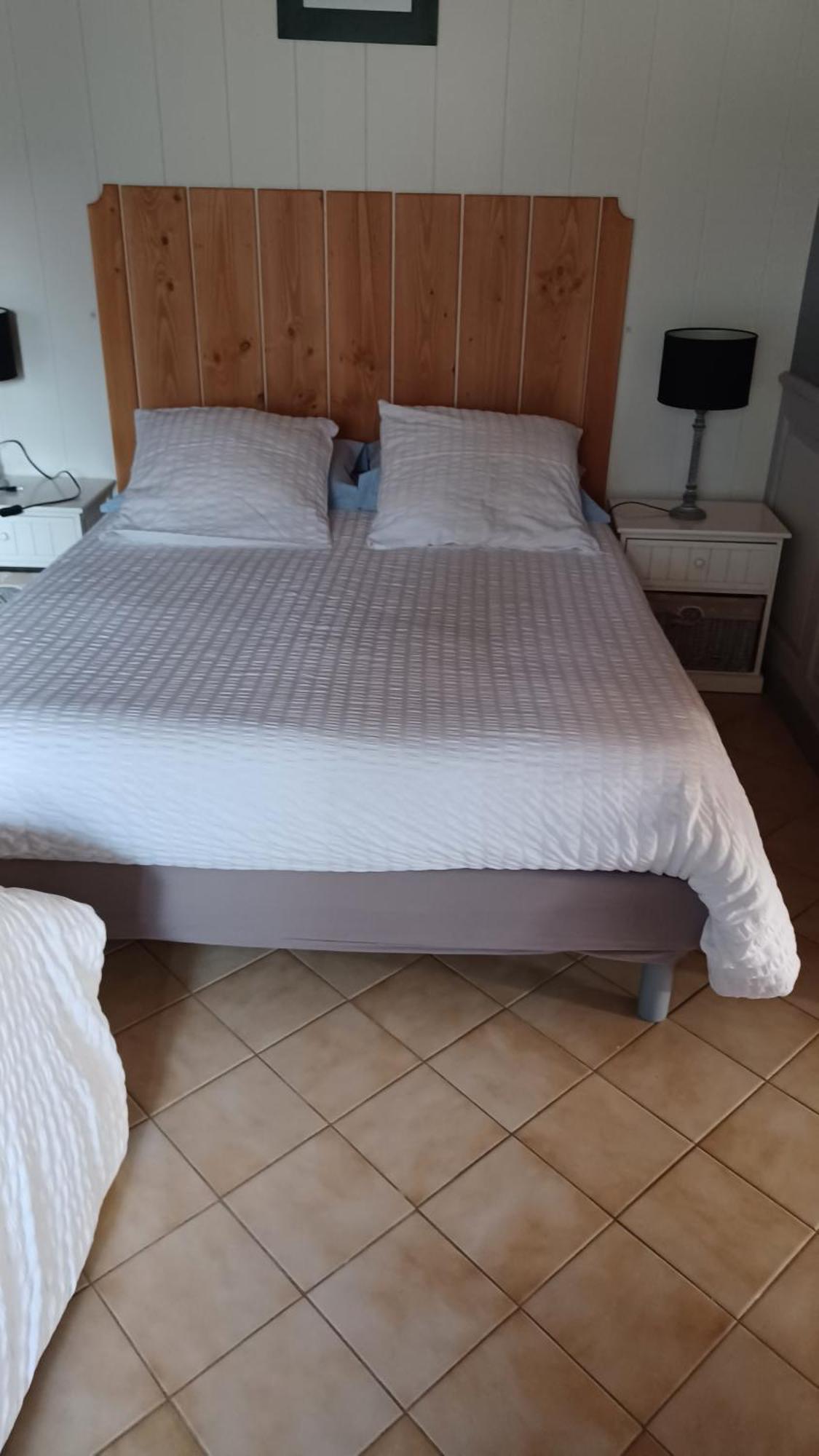 Gite Les Deux Meules Sainte-Colombe  Zewnętrze zdjęcie