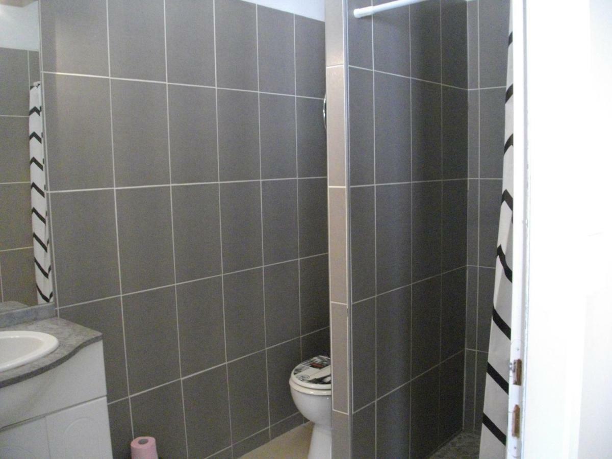 Gite Les Deux Meules Sainte-Colombe  Zewnętrze zdjęcie